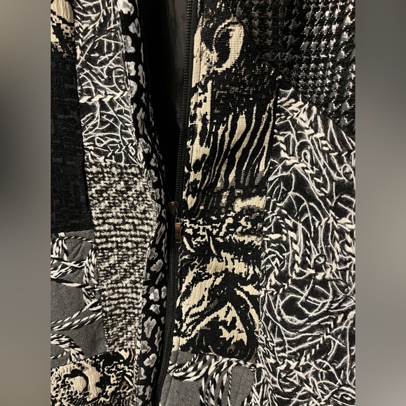 Ladies fall coat size large - Picture 5 of 8